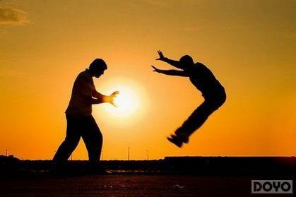 TAֻ����������!���񶷽�������Ů��ұ�Ц�Ա�_��վ