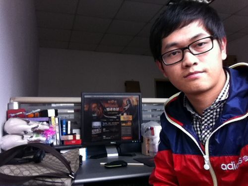 史上最敬业的“职业”玩家_本站