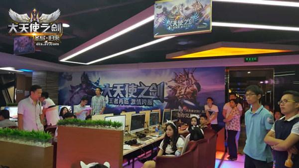 ������ʹ֮�����ٰ��׸���������ϵ������_��վ