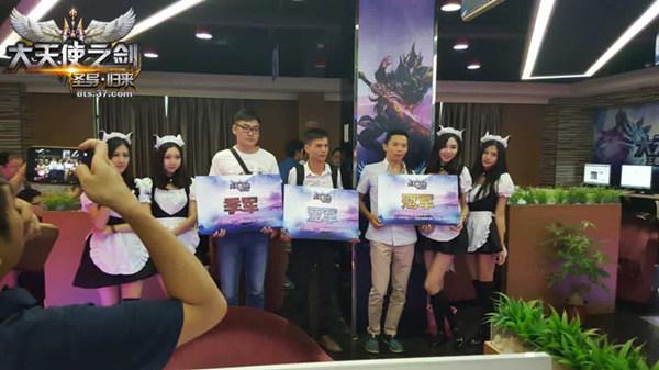 ������ʹ֮�����ٰ��׸���������ϵ������_��վ